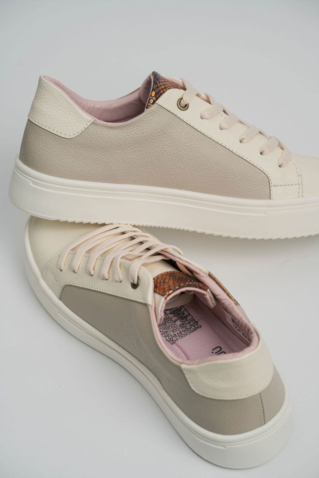 Amapola - Iza Beluú -