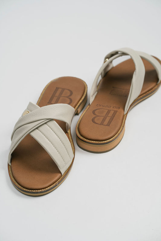 Aurora - Iza Beluú -