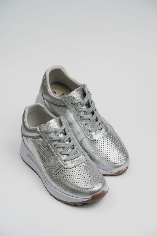 Clementina - Iza Beluú -