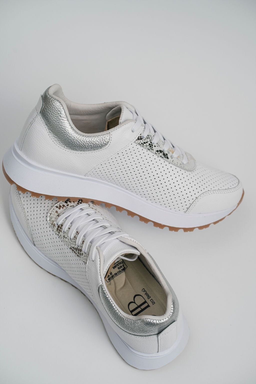 Euforia - Iza Beluú -