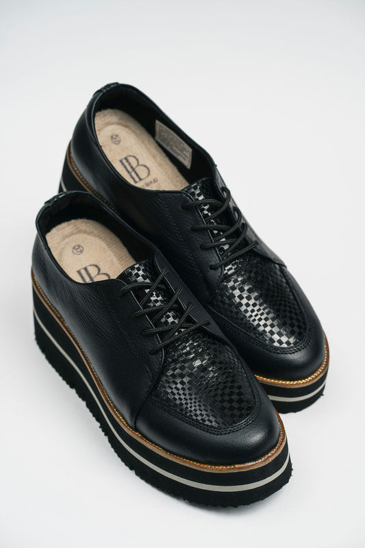 Prisma - Iza Beluú -