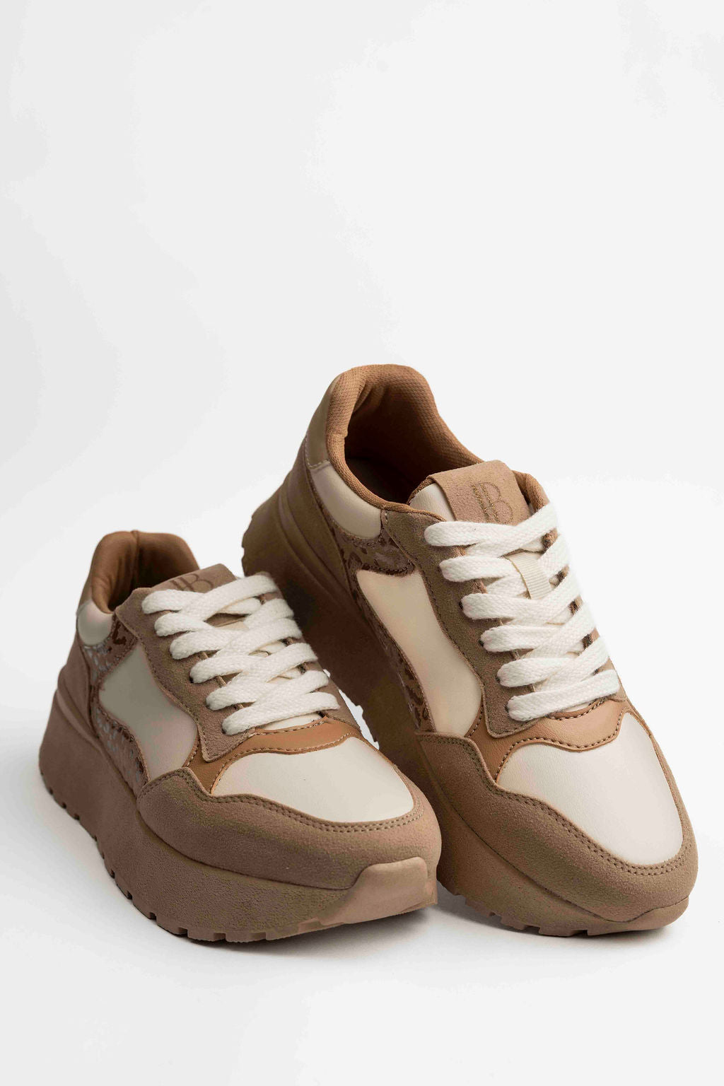Savya Tenis