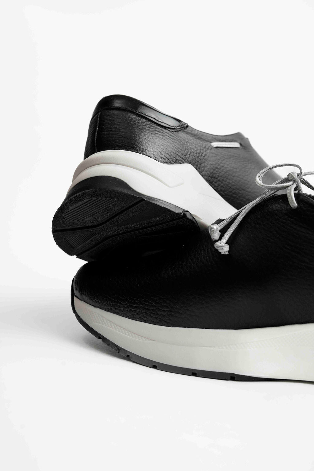 Noir Tenis