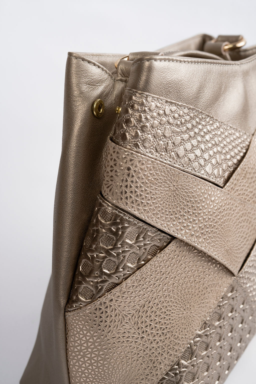 Lotus Mistica Carteras