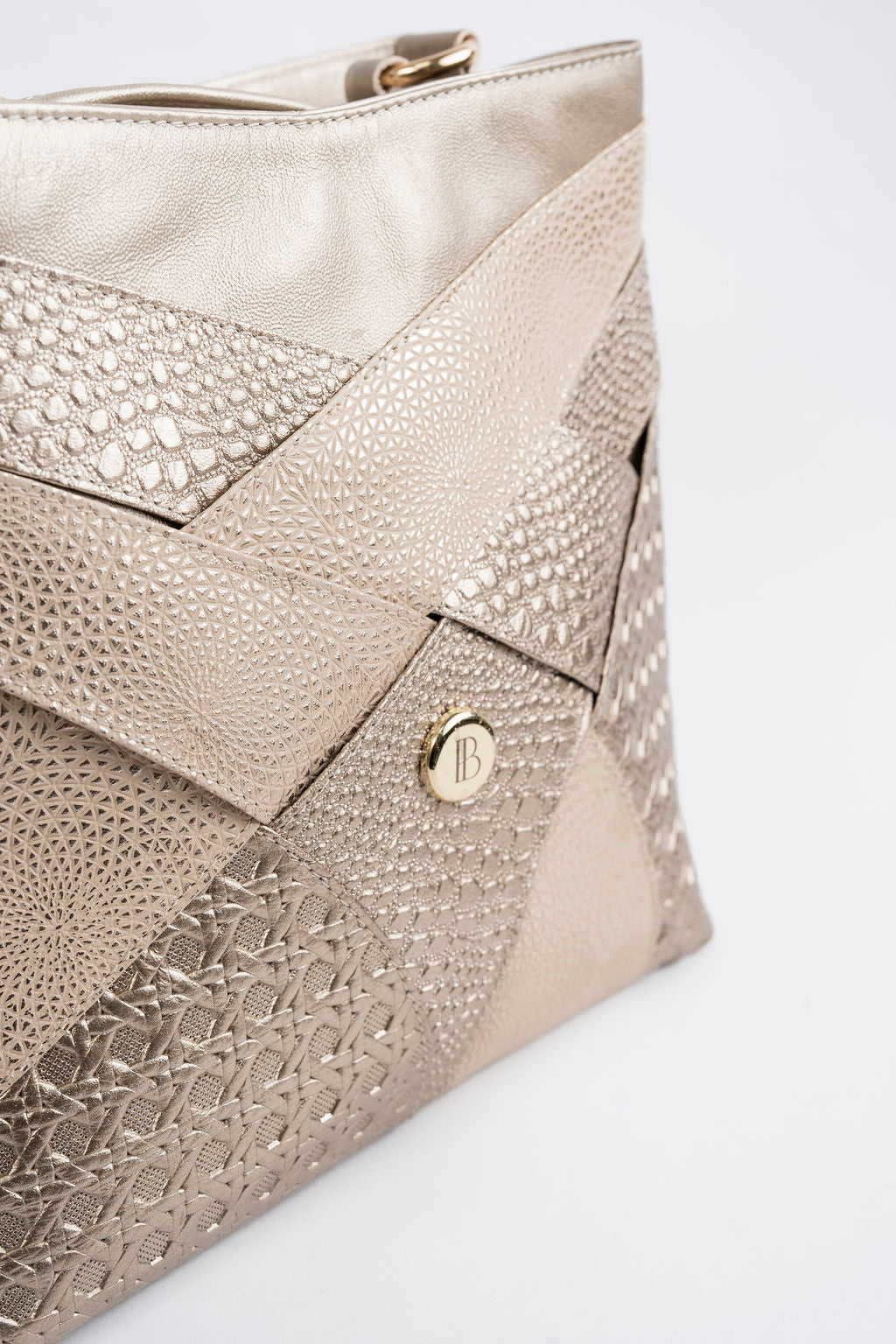 Lotus Mistica Carteras