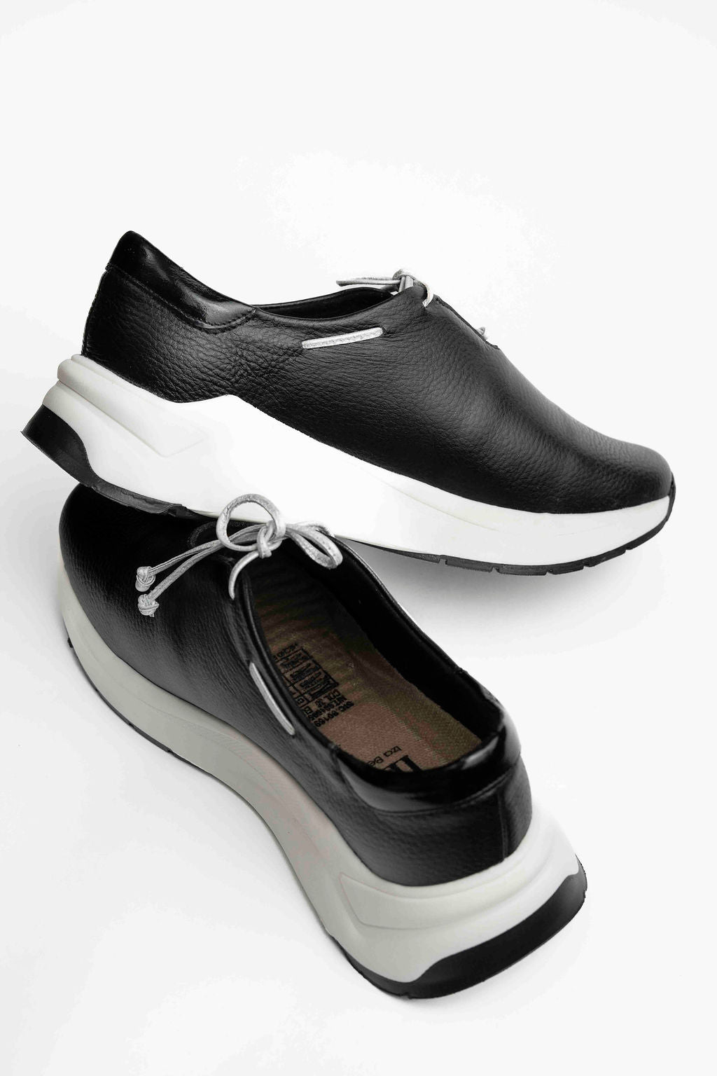 Noir Tenis